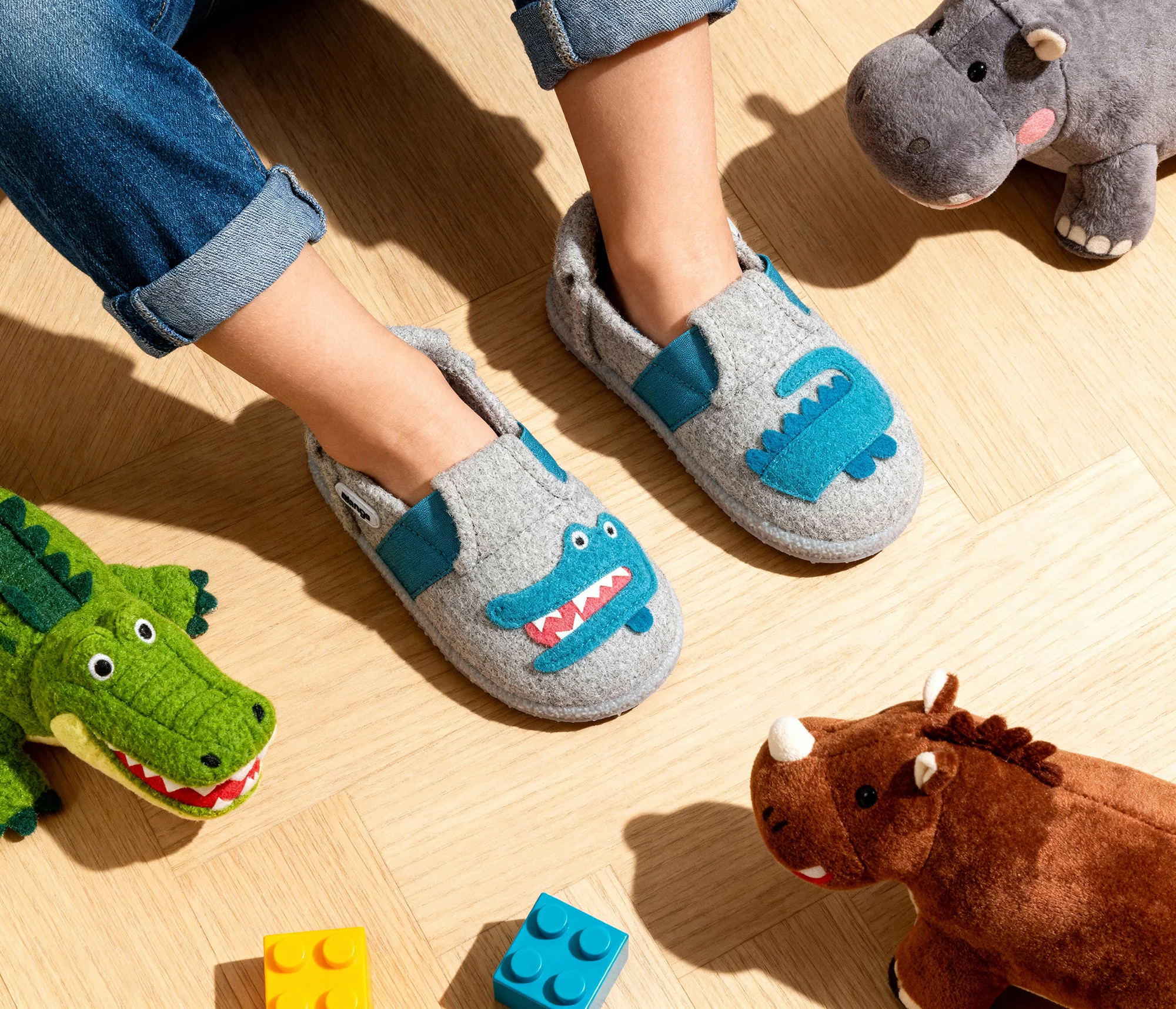 Nanga children's slippers